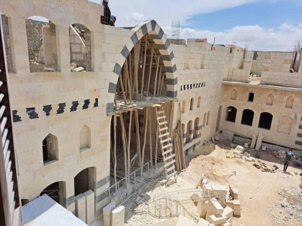 دار زمريا) الواقع في حي (الجديدة) في حلب